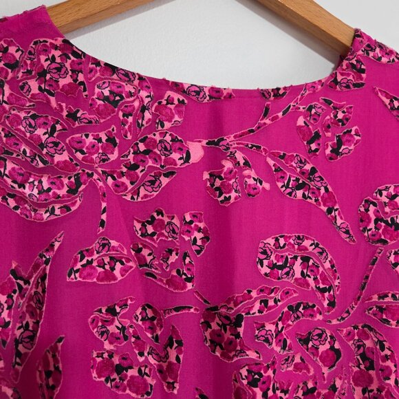 EUC WHITE HOUSE BLACK MARKET PINK FLORAL SURPLICE PLEATED SLEEVELESS TOP S - Picture 12 of 16